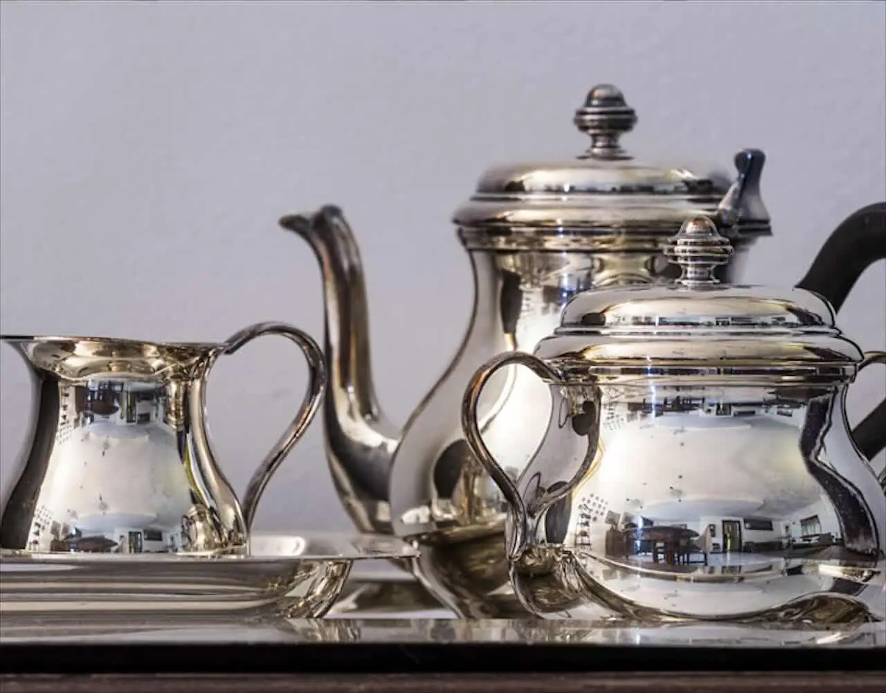 Ecco il valore dell’argento oggi: come scoprirlo facilmente e capire se è il momento ideale per vendere