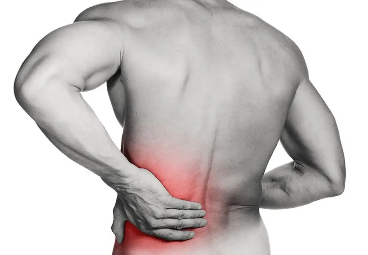 Soffri di mal di schiena? Ecco lo sport che ti guarirà e quello che peggiora tutto
