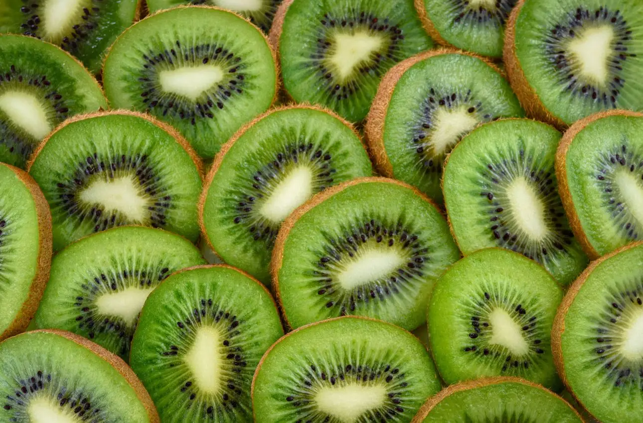 Non mangiare i kiwi in questo periodo: il sapore e le proprietà sono pessimi