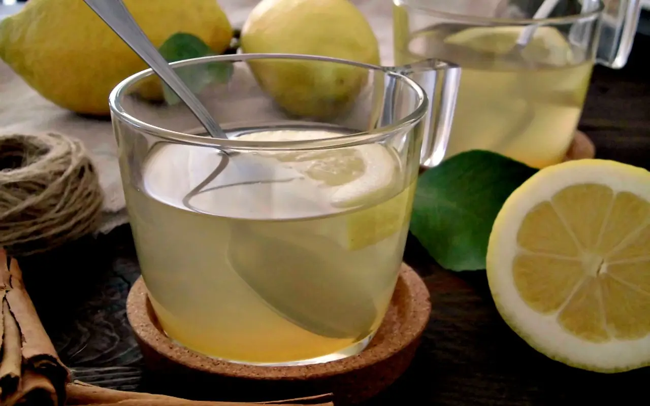 Hai sempre sbagliato ad usare l’ammoniaca: ecco se va miscelata con acqua calda o fredda