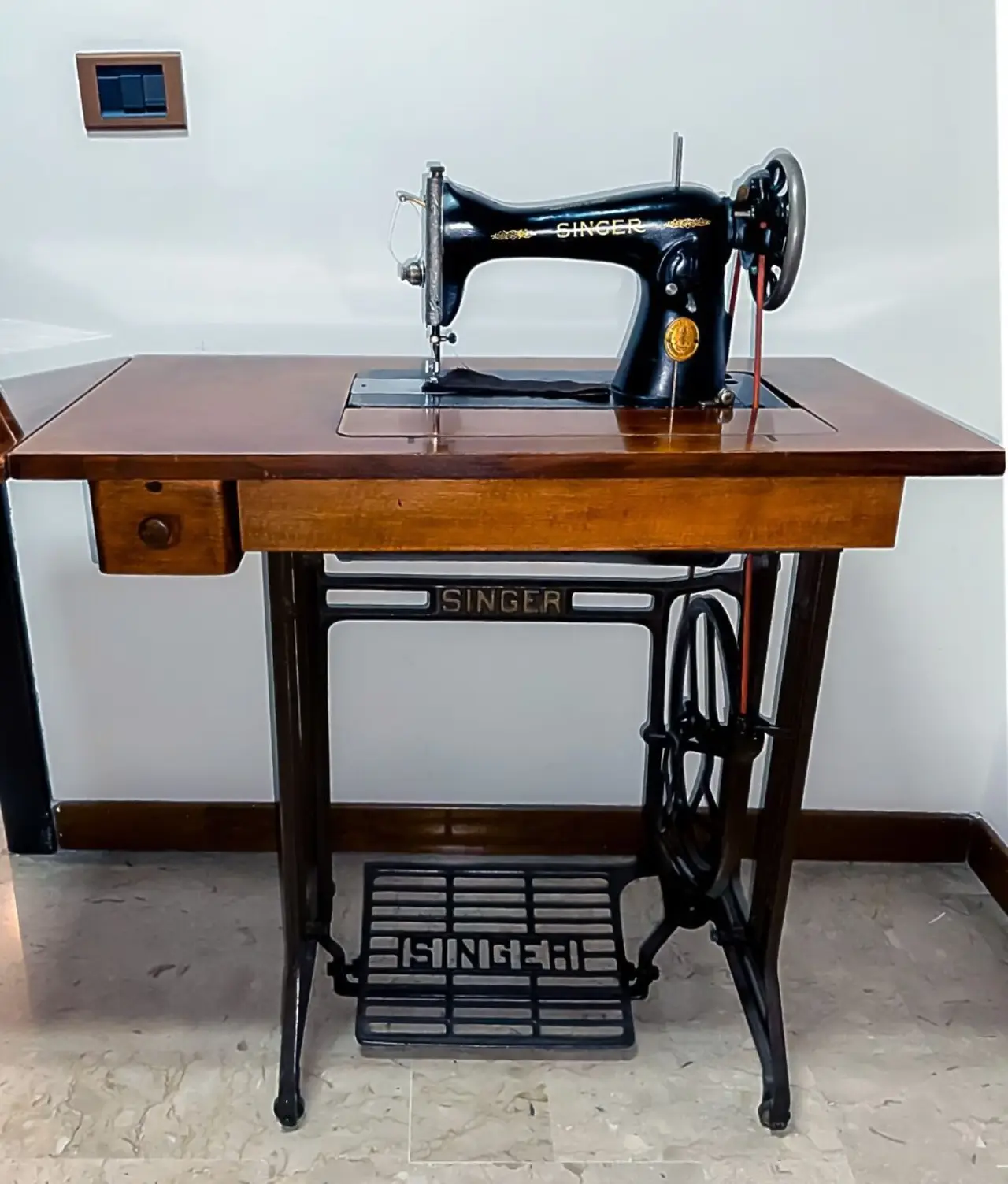 Il pedale della macchina da cucire non funziona? Ecco la guida rapida per ripararlo da solo